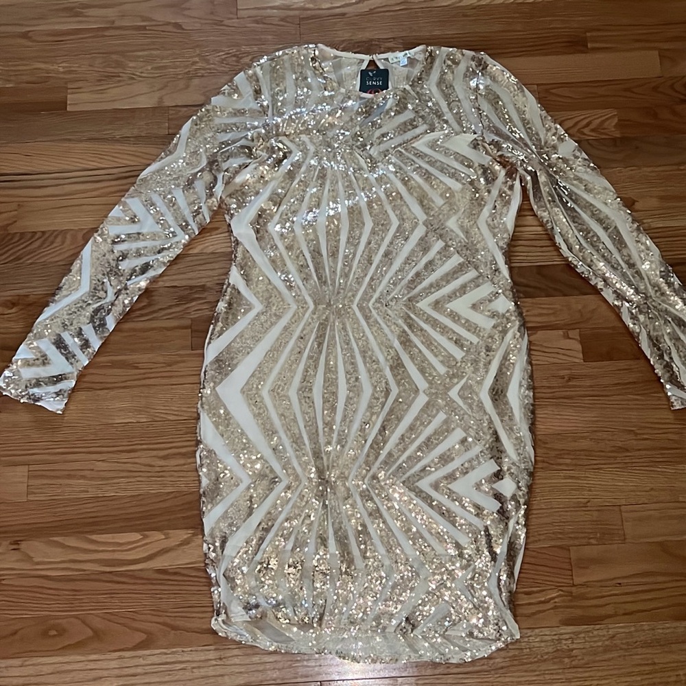 Curvy Sense Gold Sequin Long-Sleeve Sheath Dress